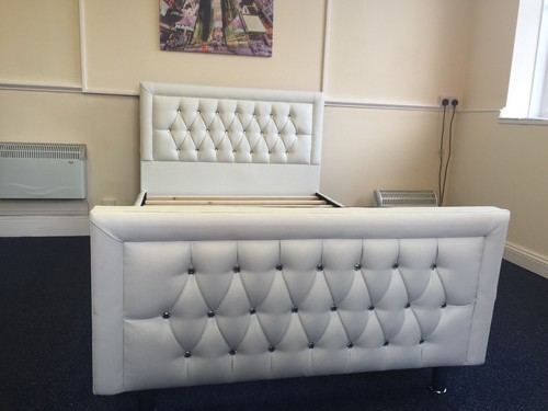White bed frame 3ft - bed, 4ft6